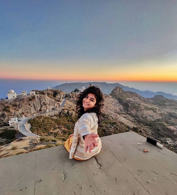 beautiful mountain picture along with girl selfie